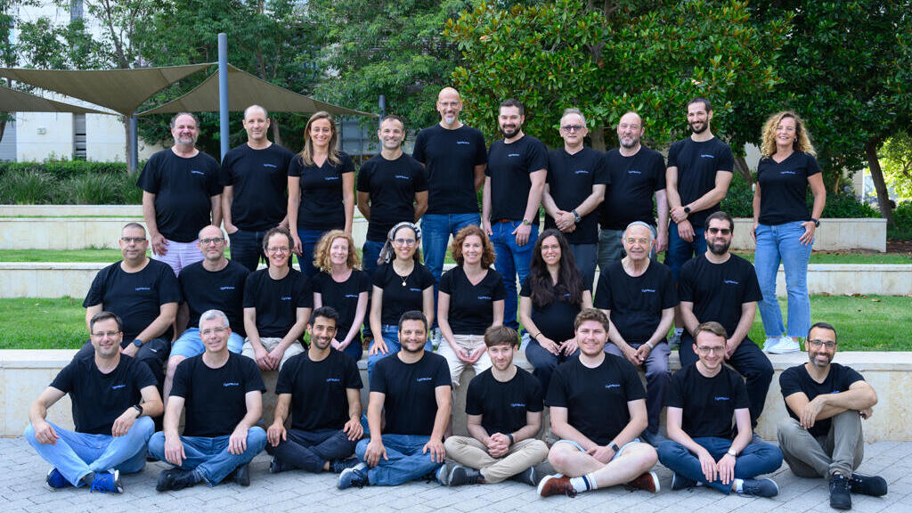 LightSolver team